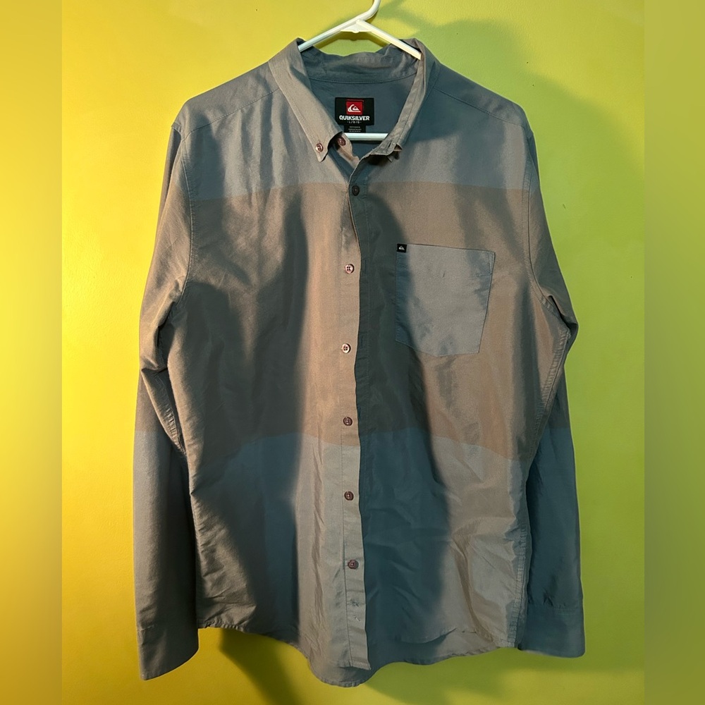 Quicksilver flannel/button up